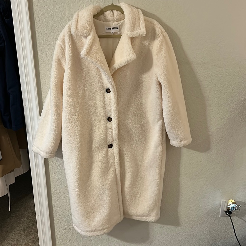 Steve Madden Saide White Winter Coat- Pristine condition!